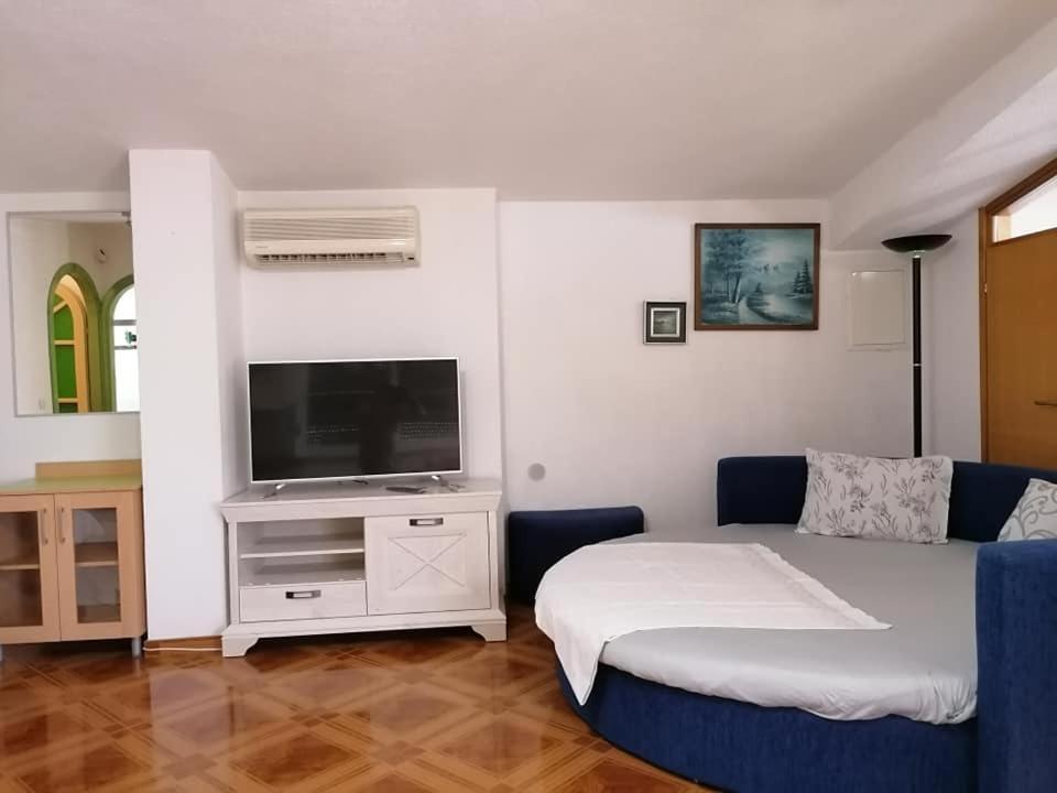 Appartamento Pacho Baška Voda Esterno foto